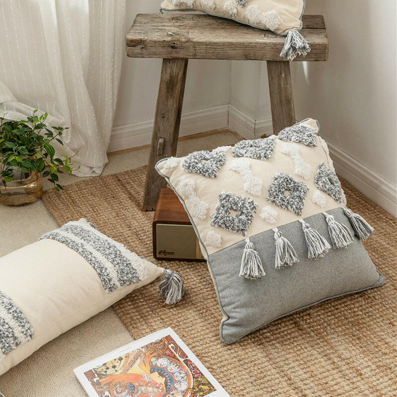 Canvas Tassel Square Pillow Case.