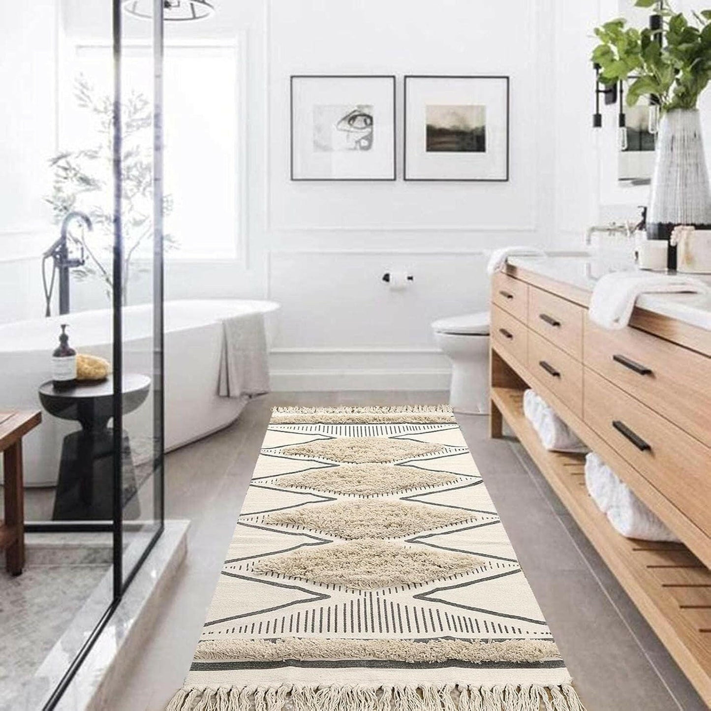 Boho Runner Rug 2.3'X5.3 Tufted Geometric Farmhouse Hallway Rugs with Tassels Washable Woven Tribal Diamond Throw Accent Rug Doormat for Kitchen Sink/Living Room/Bedroom.