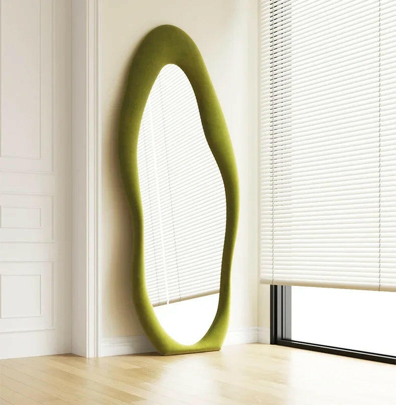 Ranjoli Mirror.