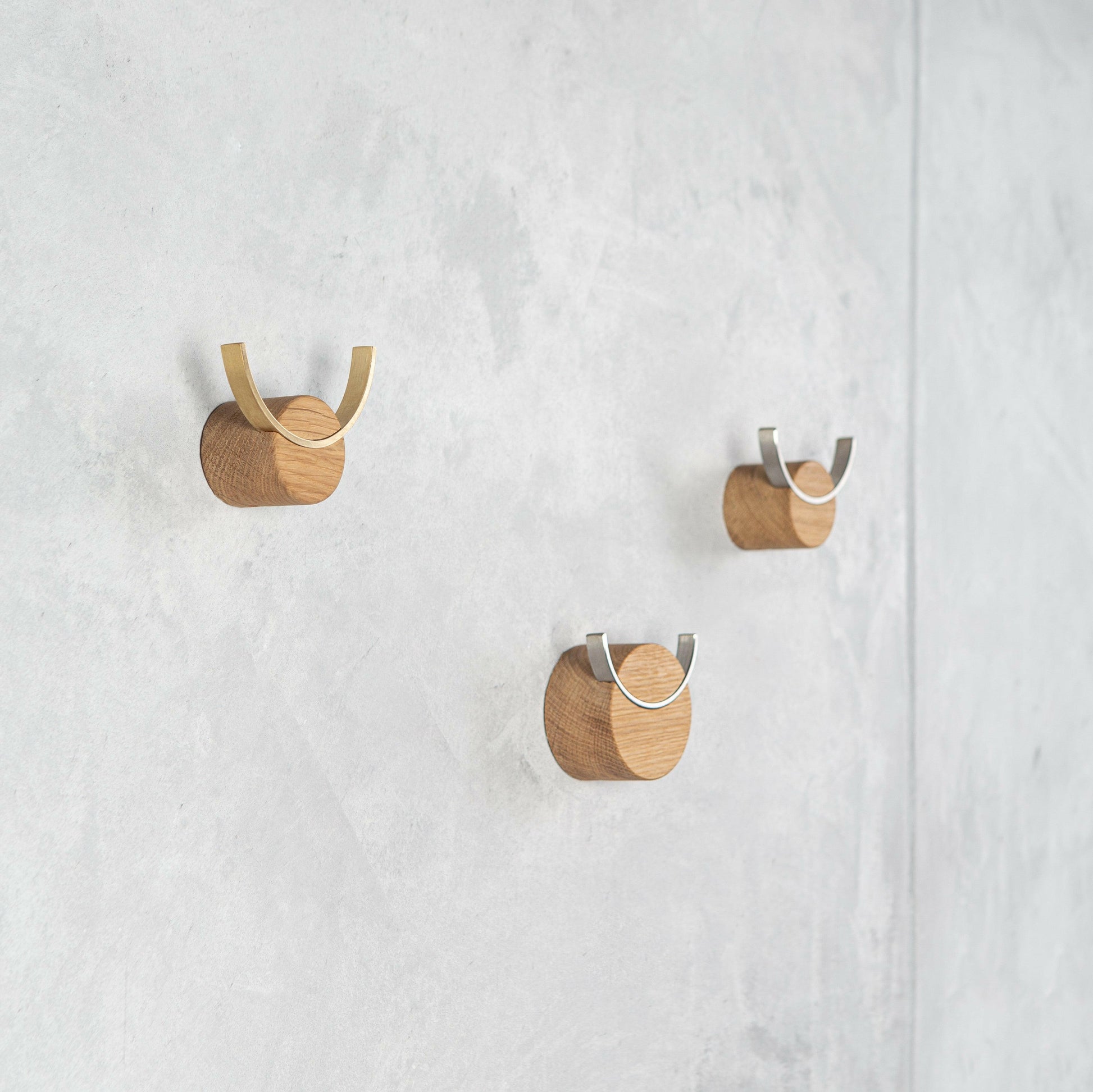 Wall hook DEER | oak wood, brass.