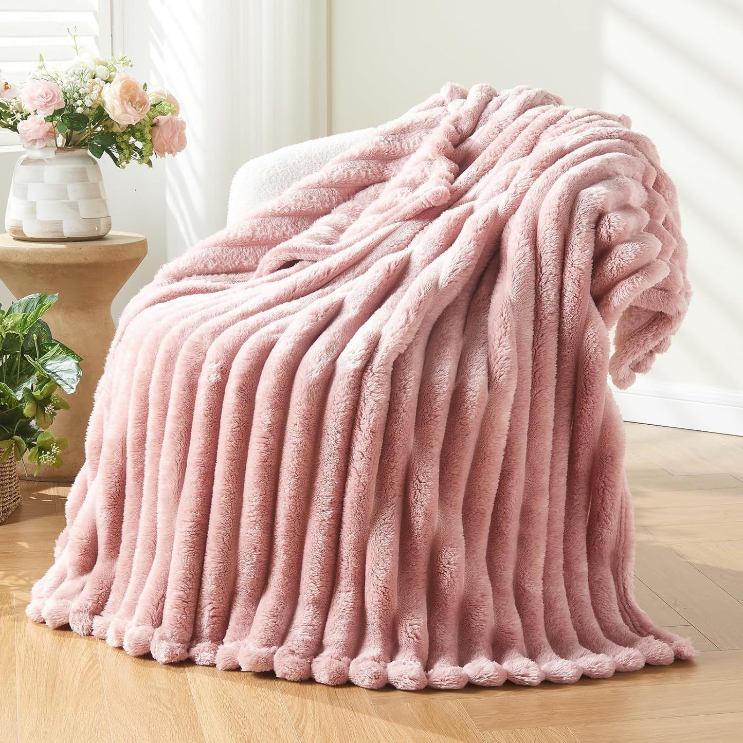 Super Soft Throw Blanket Premium Silky Flannel Fleece 3D Ribbed Jacquard