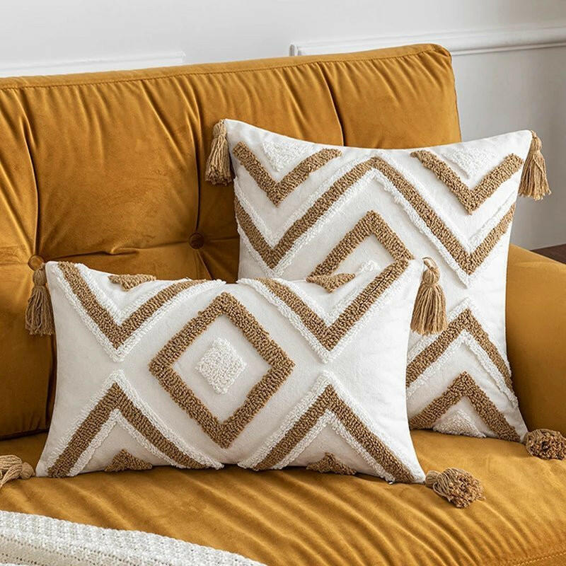 Geometric Tasseled Pillow Case.